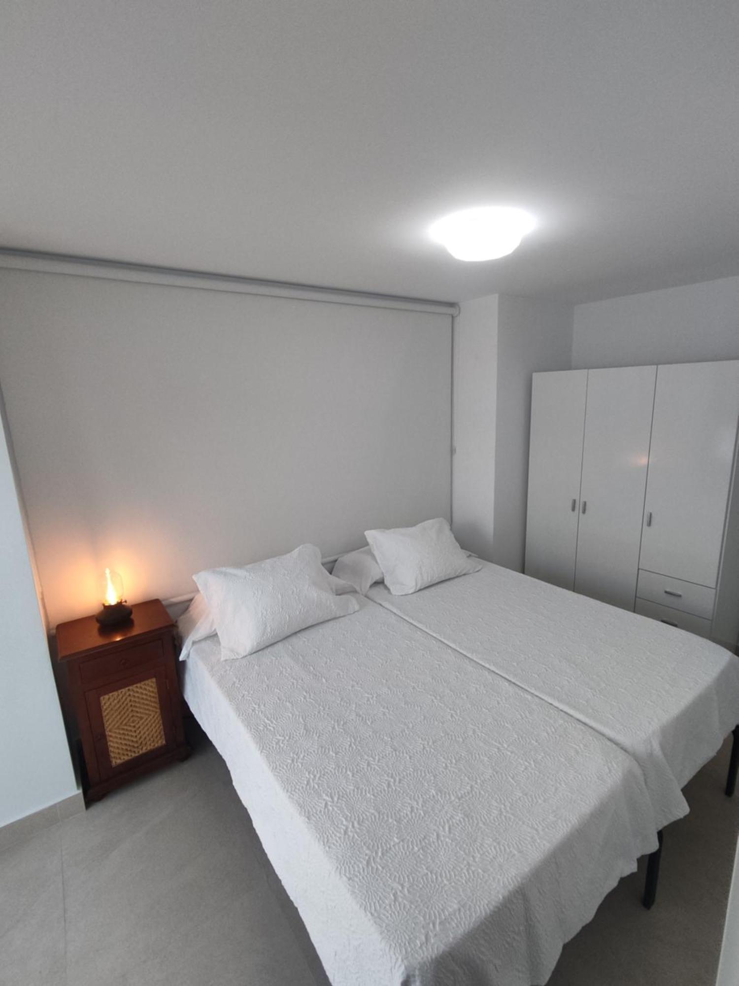 Апартаменты Front Sea View Penthouse Эстепона Экстерьер фото