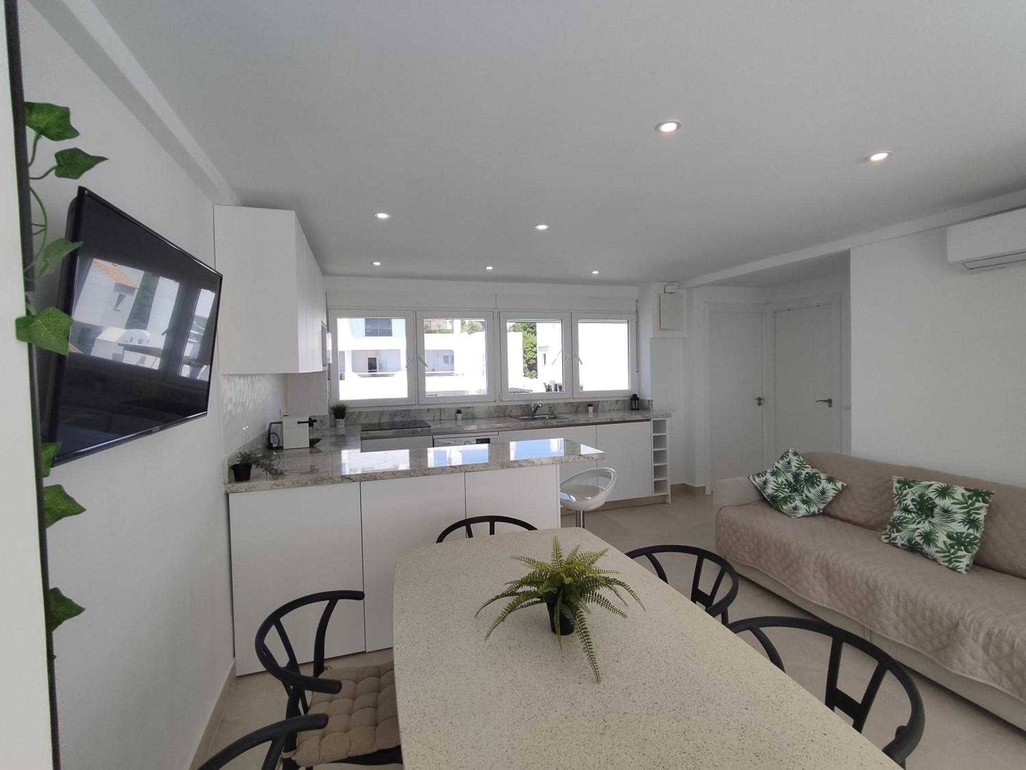 Апартаменты Front Sea View Penthouse Эстепона Экстерьер фото