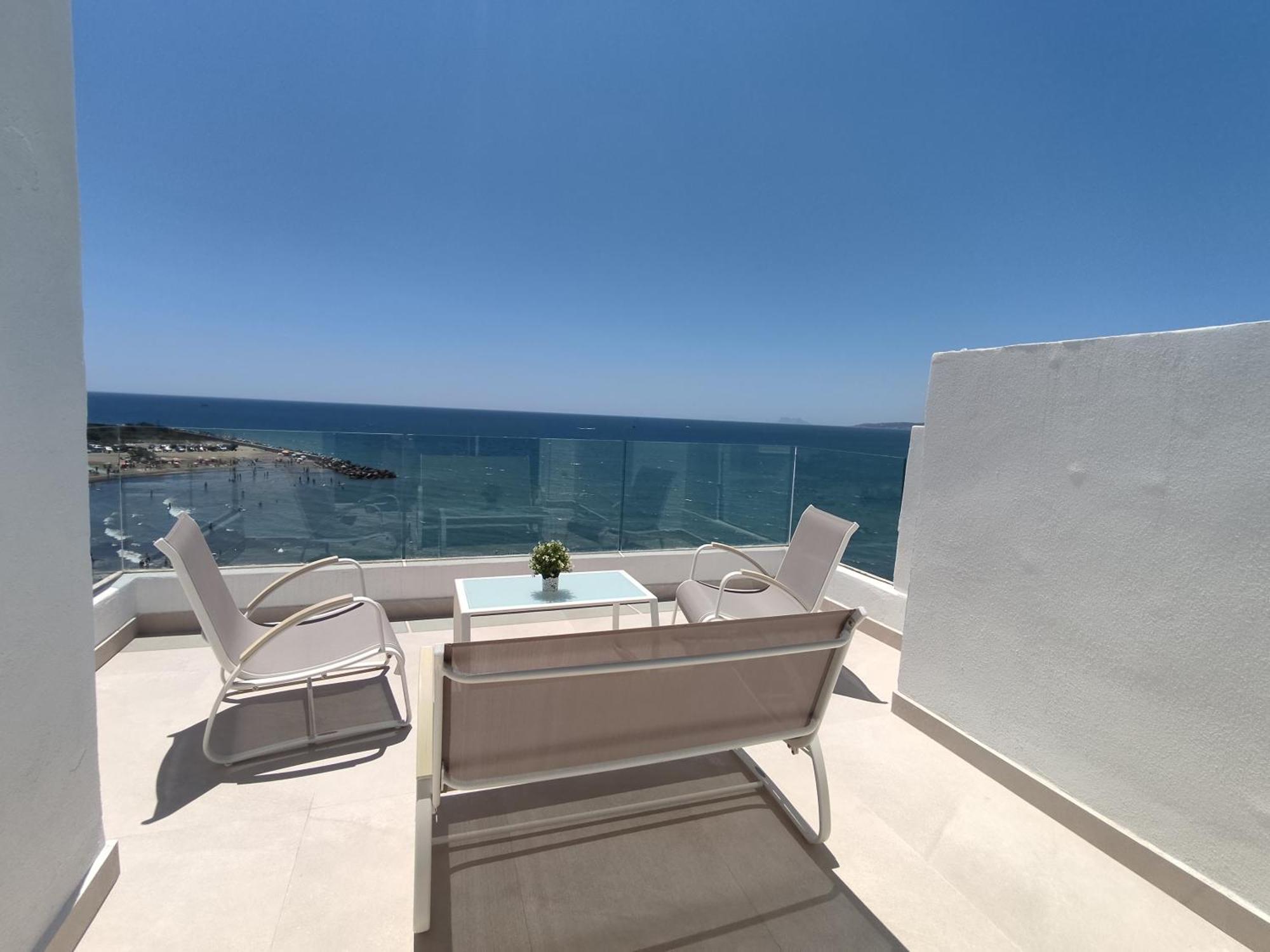 Апартаменты Front Sea View Penthouse Эстепона Экстерьер фото